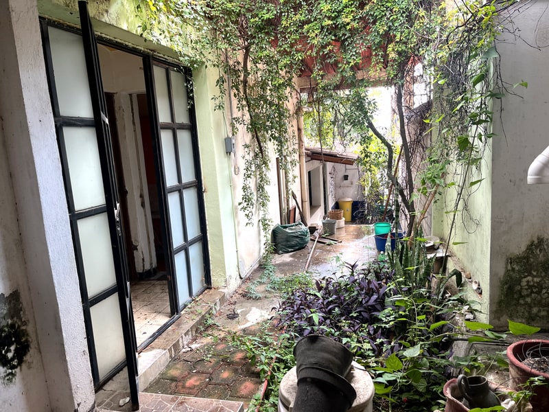 Front garden of a single floor house for sale in El Centro, Oaxaca de Juarez real estate